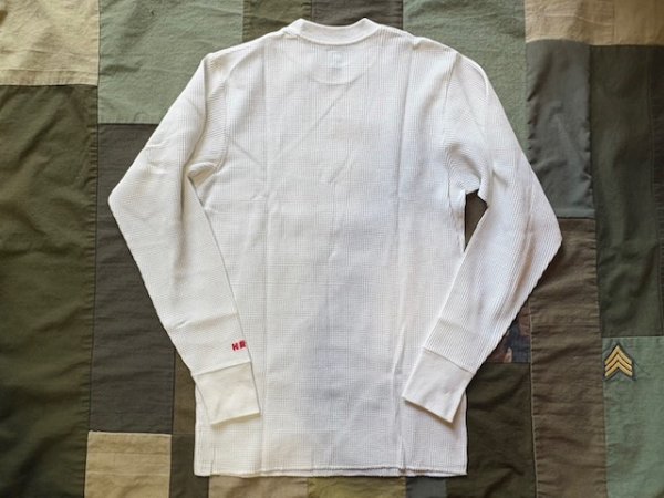 画像4:  HanesｘHOLLYWOOD RANCH MARKET　Hanes x HRM / EXCLUSIVE エンブロイダリーサーマル 2パックTシャツ (4)