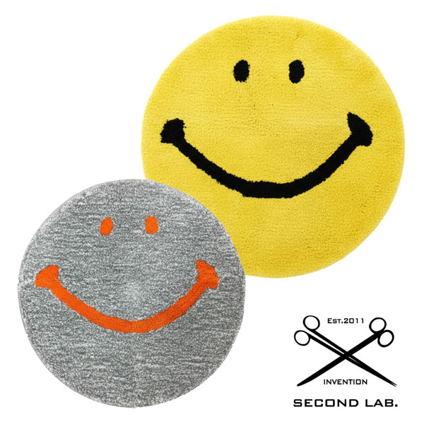 SECOND LAB　SMILY FACE RUG 